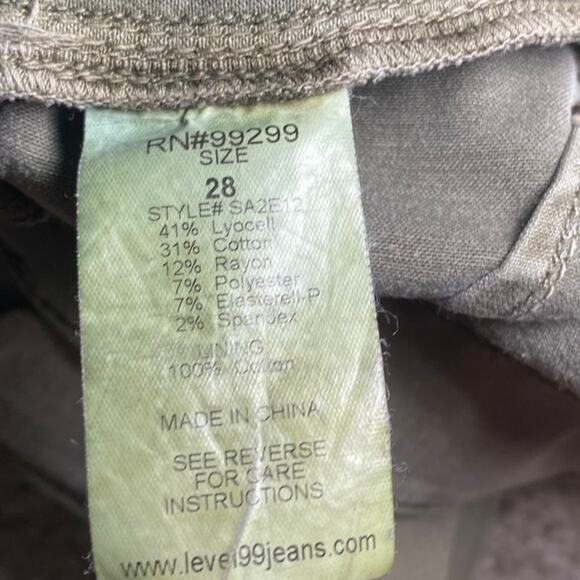 Level 99 Green Skinny Jeggings - Stretchy & Soft - Picture 13 of 13